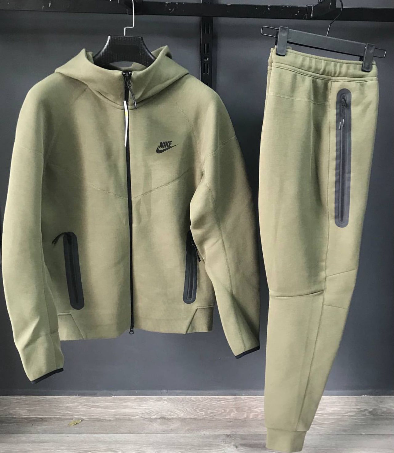 Nike Tech Fleece Gr-116