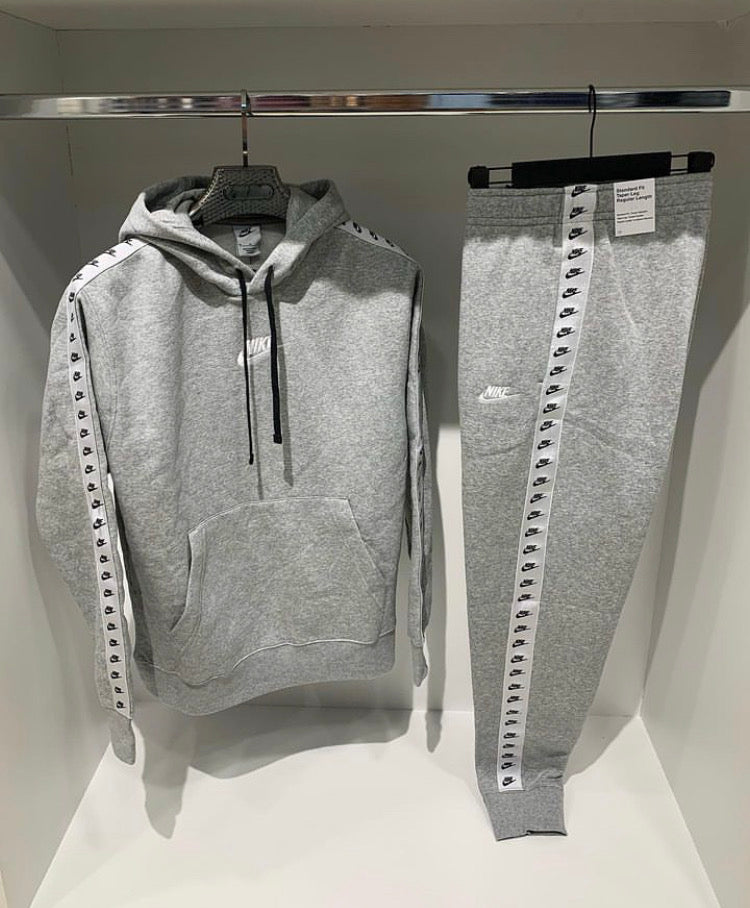 Nike Lifestyle Gr-233 K25