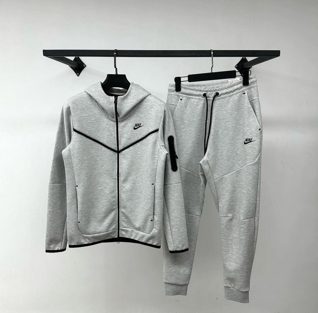 Nike Tech ensemble Gr-140