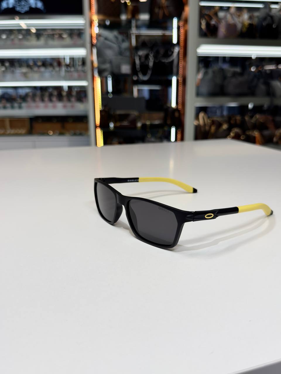 Oakley  - KO461 UV400 SUNGLASSES