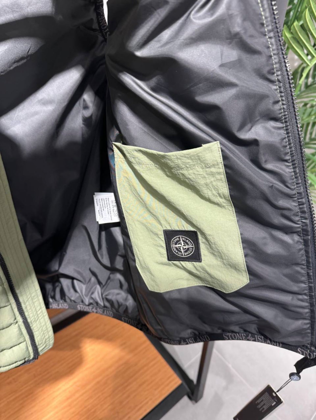 Stone Island Vest Αμάνικο Χακί jacket