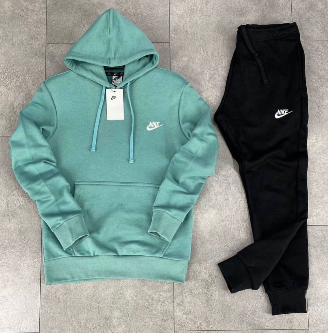 Nike Lifestyle ensemble Gr-130