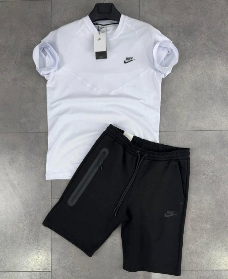 Nike Tech Lifestyle Ensemble TF-204 K26