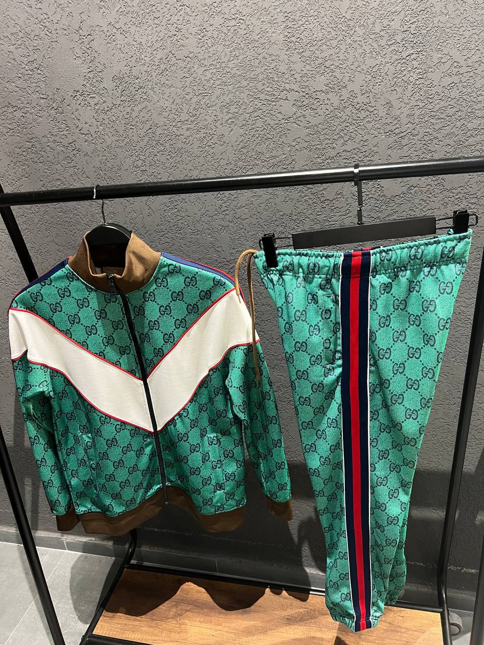 Gucci Set Green Lifestyle