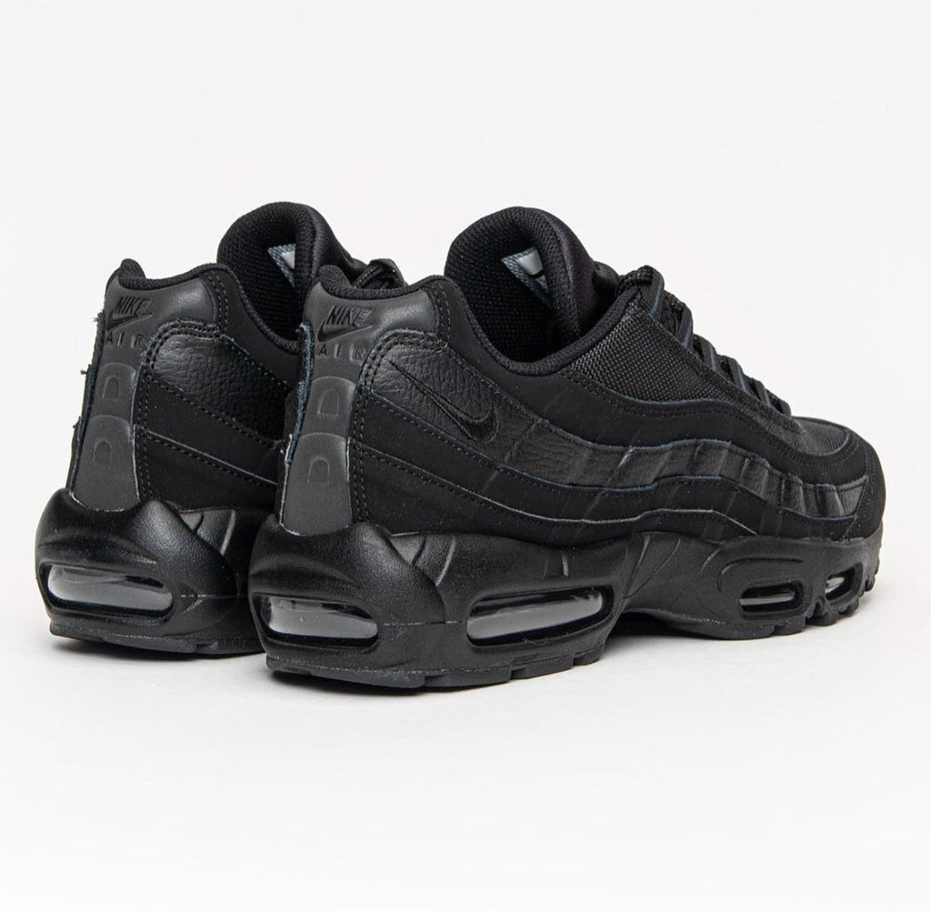 Nike Air Max 95 Essential Μαύρο/Dark Grey/Μαύρο