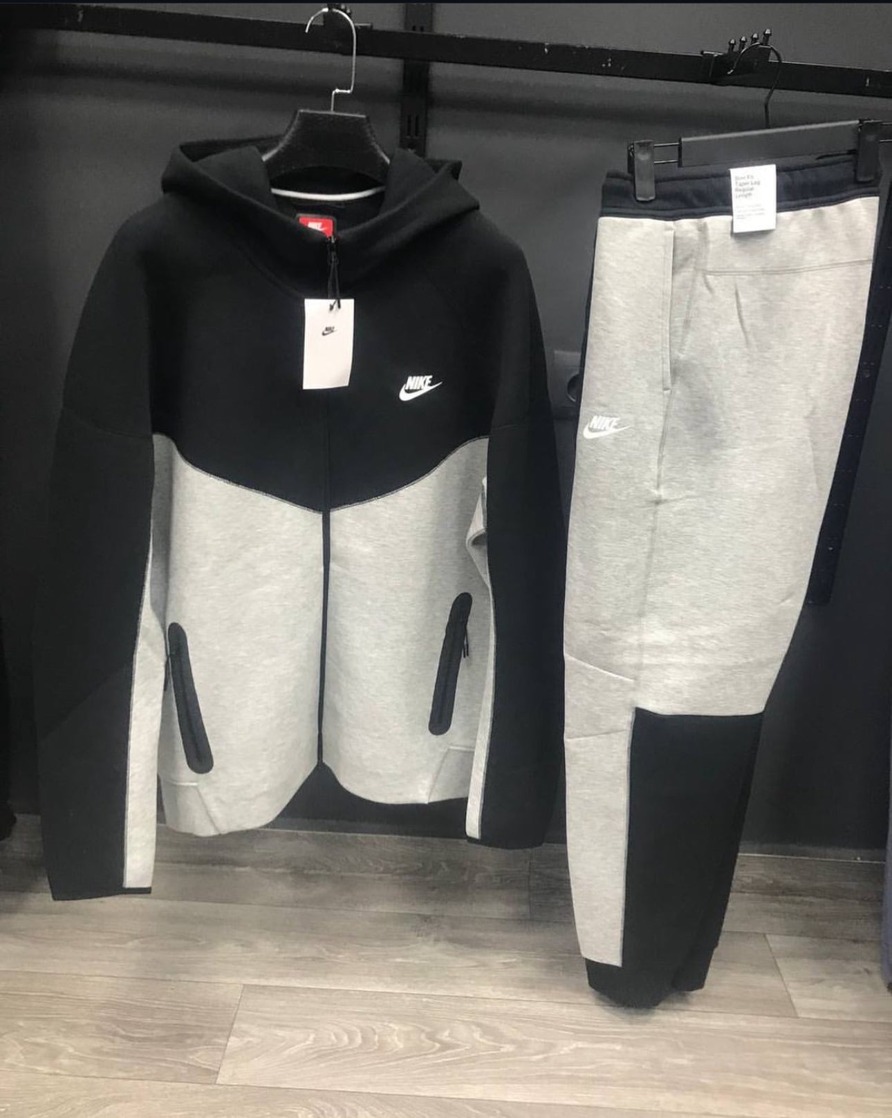 Nike Tech Fleece Gr-114