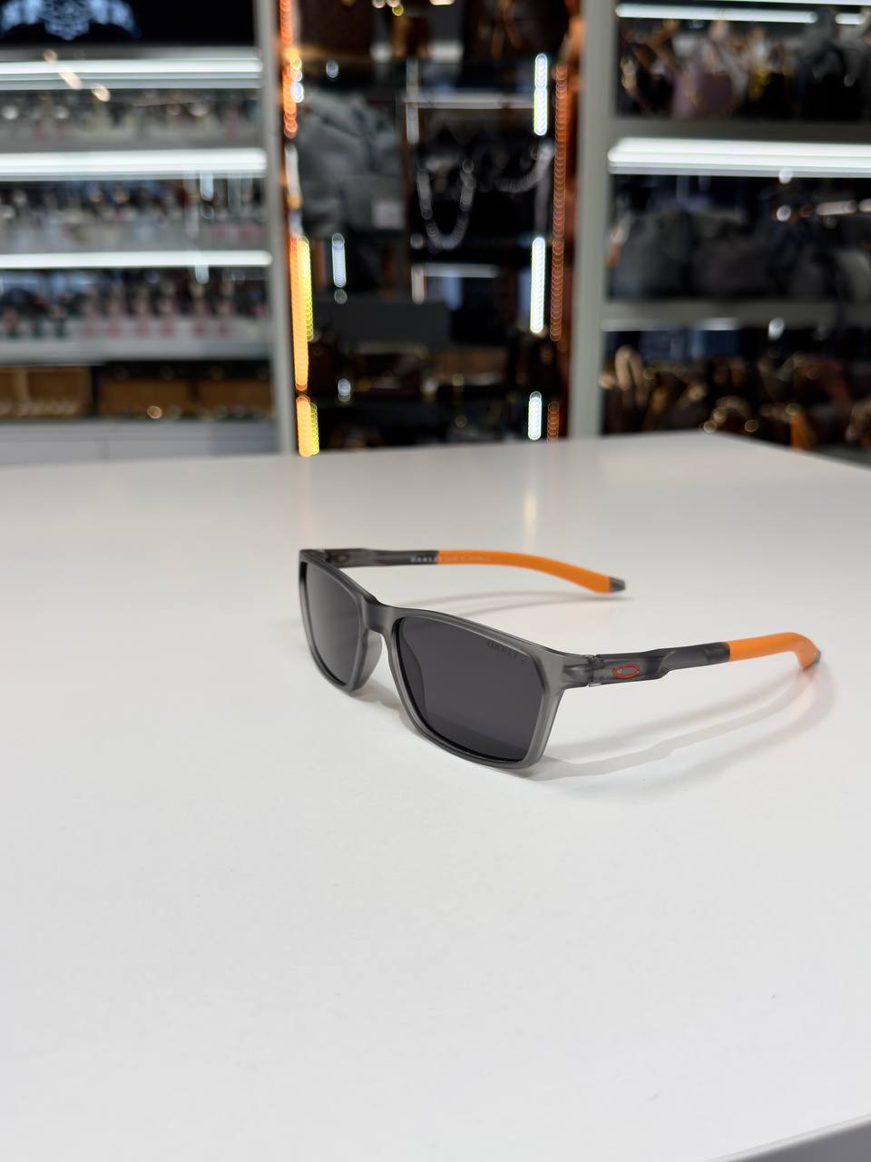 Oakley  - KO461 UV400 SUNGLASSES