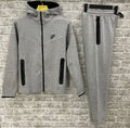 Nike Tech Fleece Gr-126
