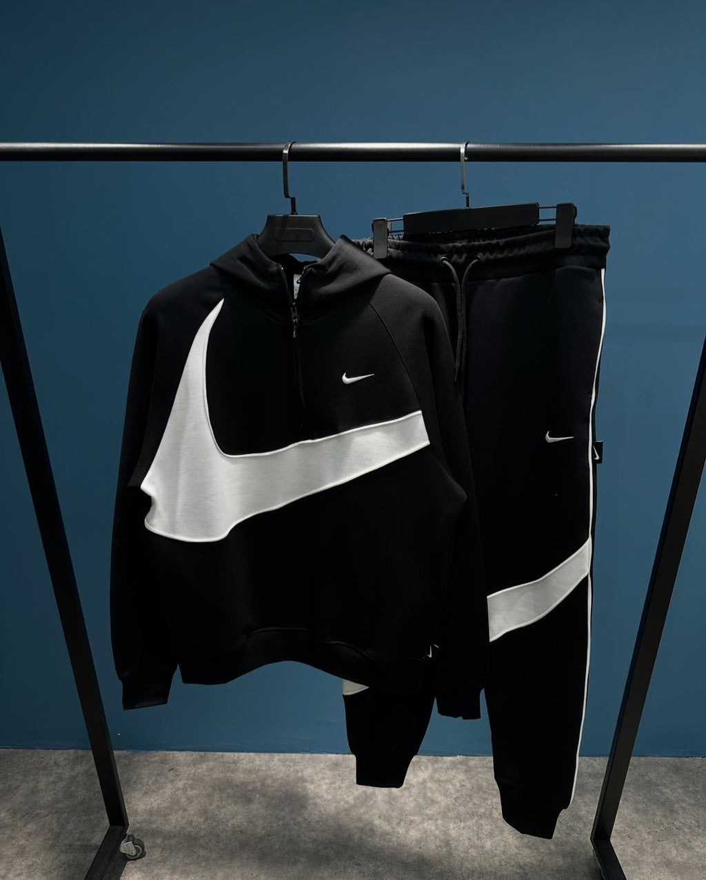 Nike Swoosh ensemble Gr-142