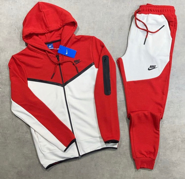 Nike Tech Lifestyle Gr-221 K25