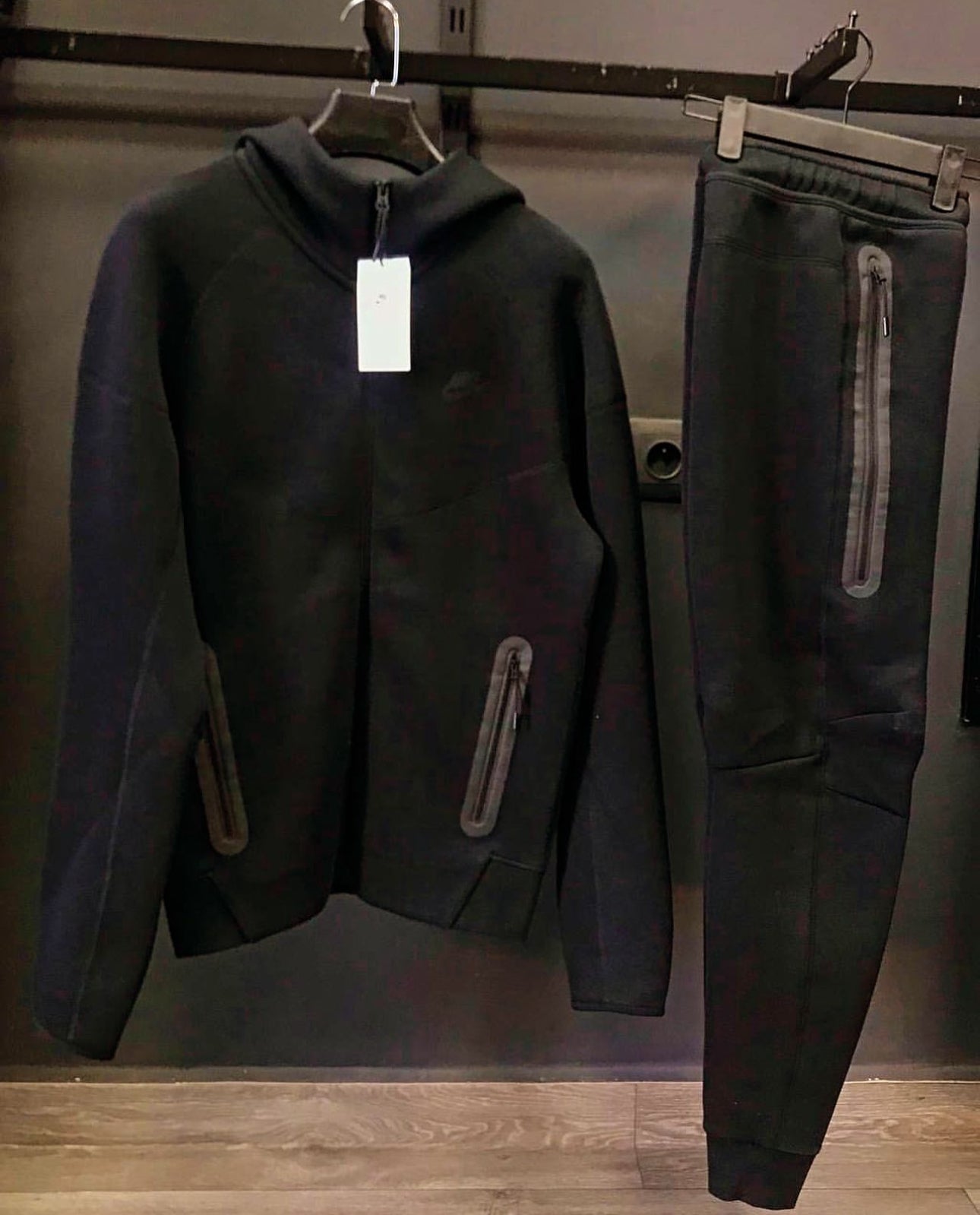 Nike Tech Fleece Gr-115