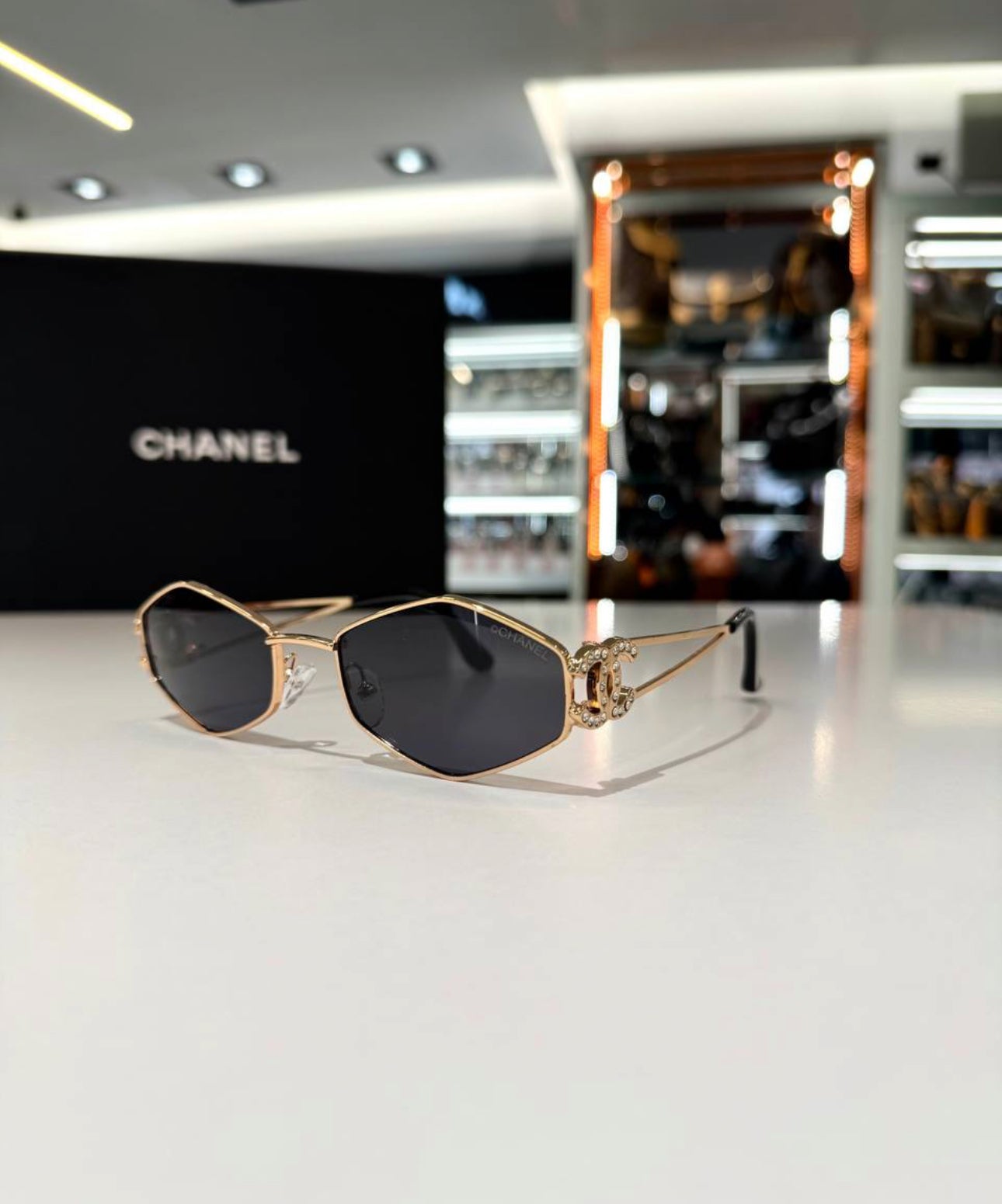 CHANEL -MU66 SUNGLASSES