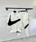 Nike Swoosh ensemble Gr-141