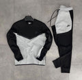 Nike Tech ensemble Gr-146