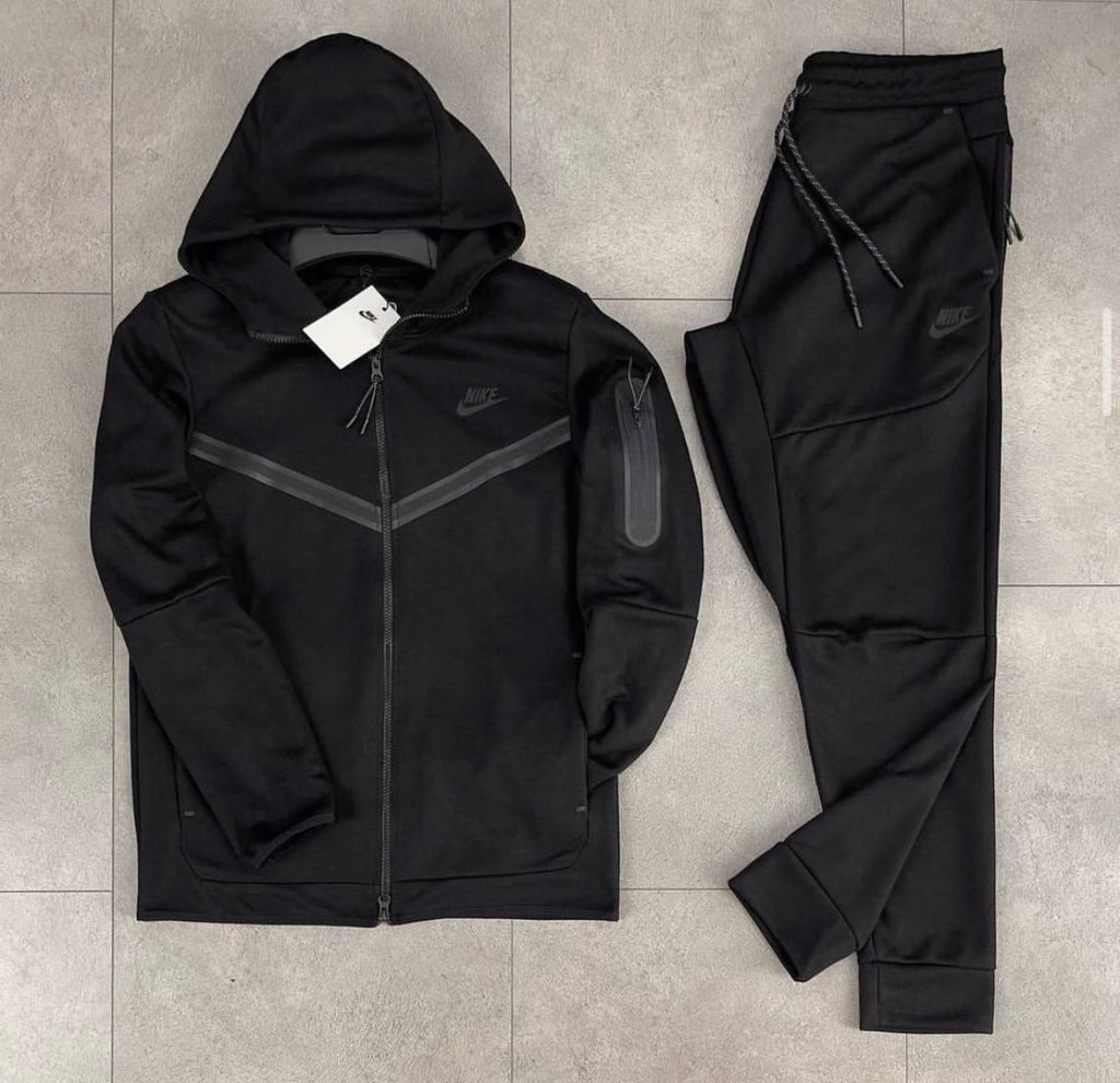Nike Tech Fleece ensemble Gr-134