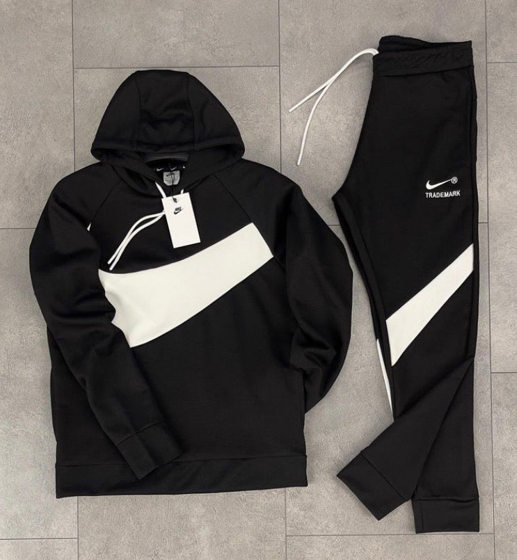 Nike Swoosh Lifestyle Gr-217 K25