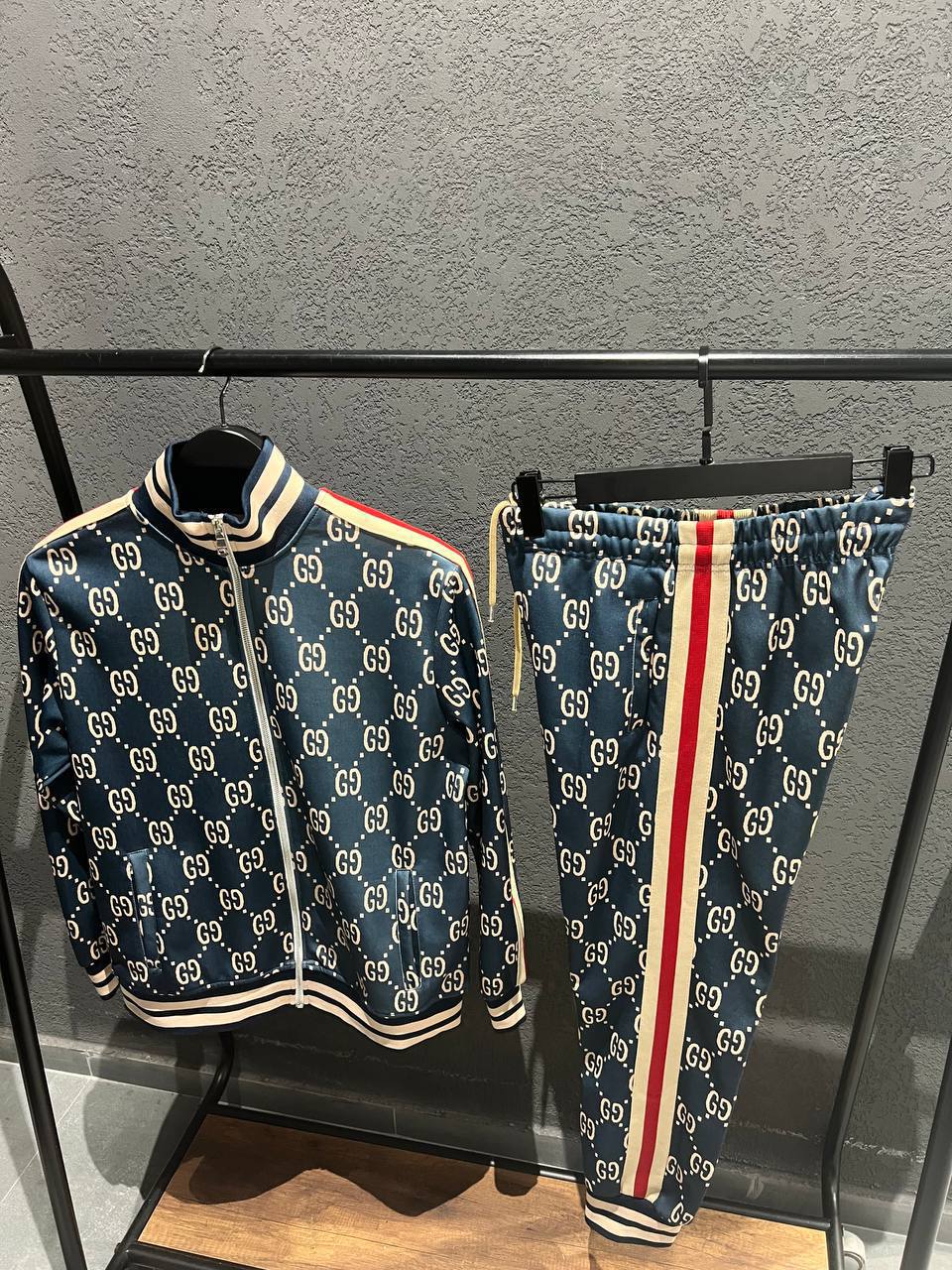 Gucci Set Blue Lifestyle