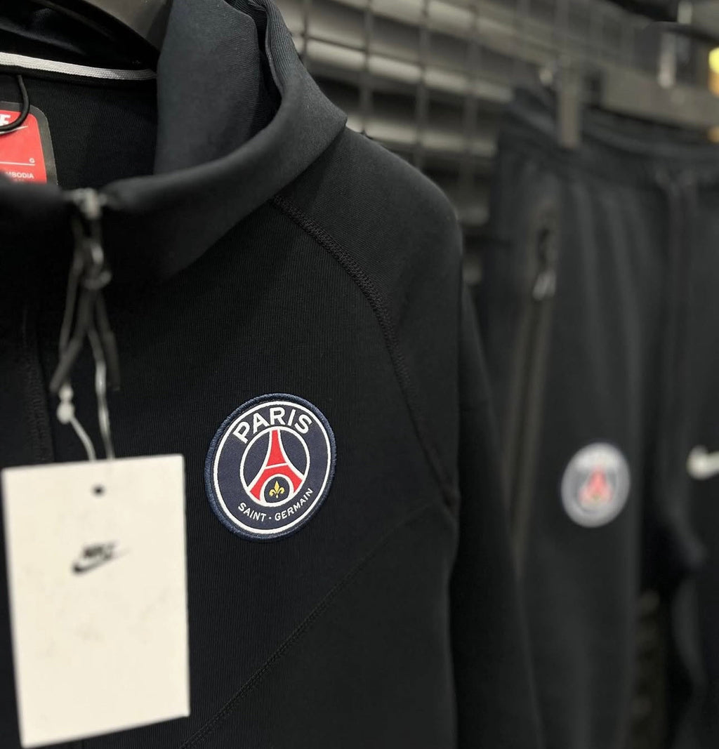 Set Nike Tech Paris - N579