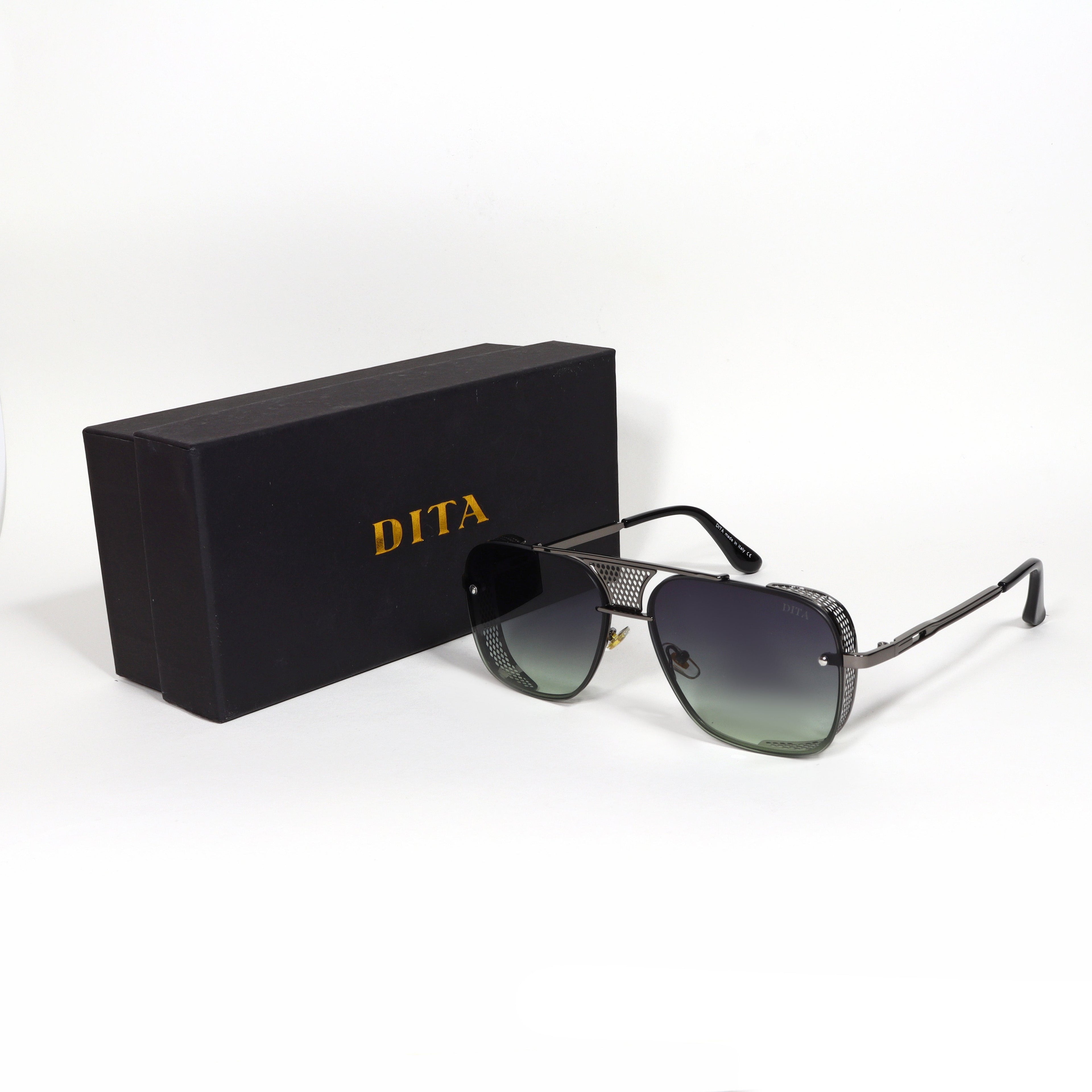 Dita - DT04