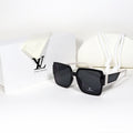 Louis Vuitton - LV05