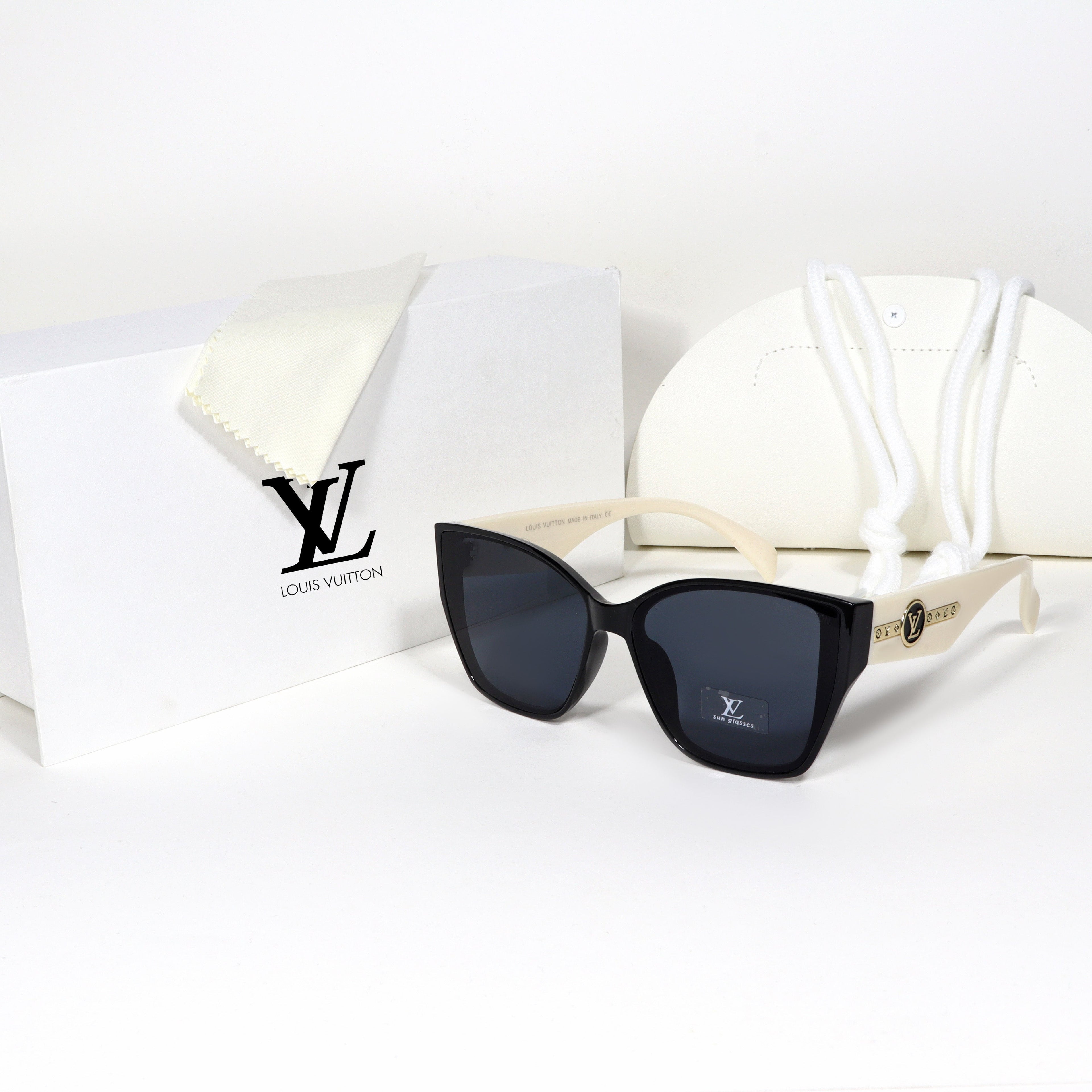 Louis Vuitton - LV10