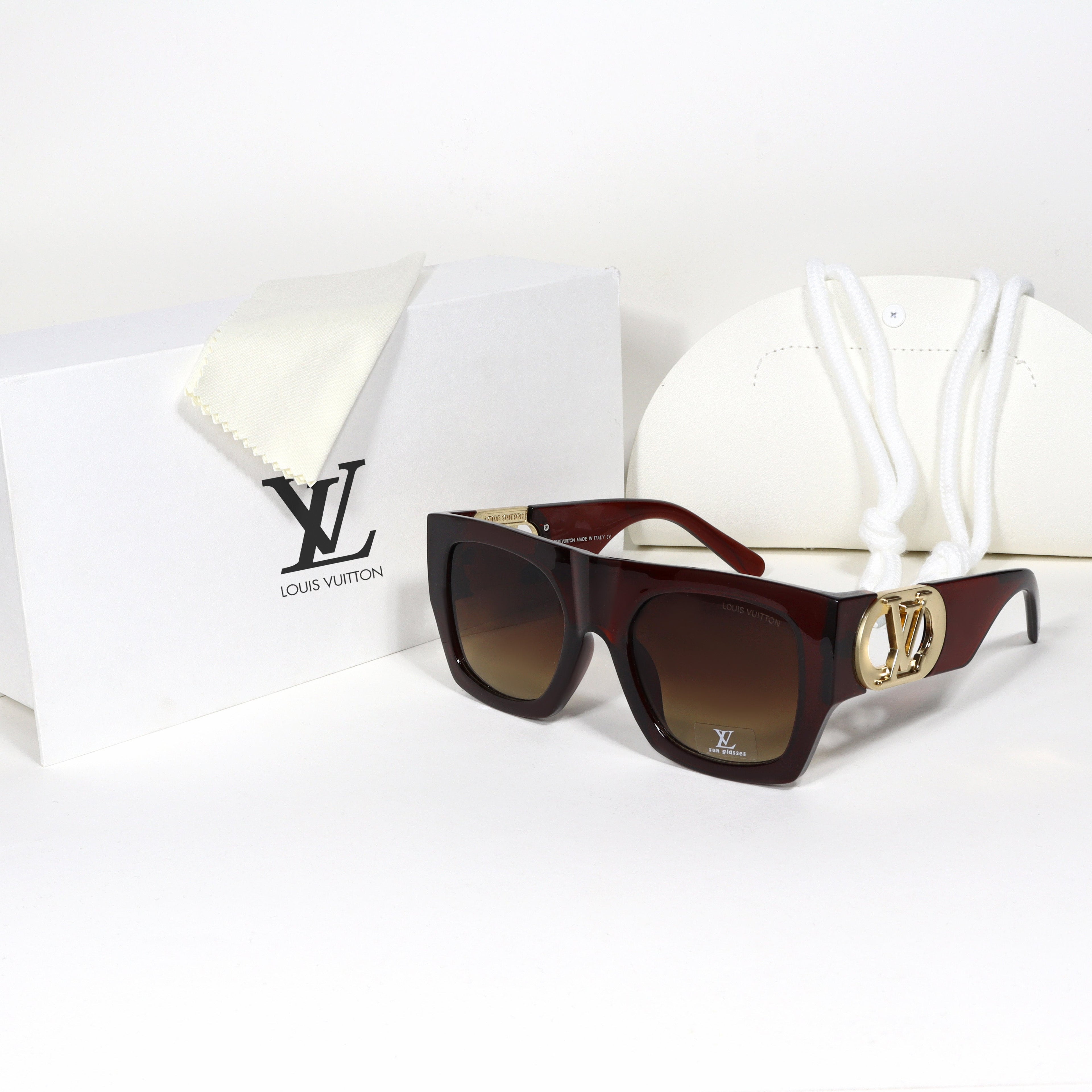 Louis Vuitton - LV11